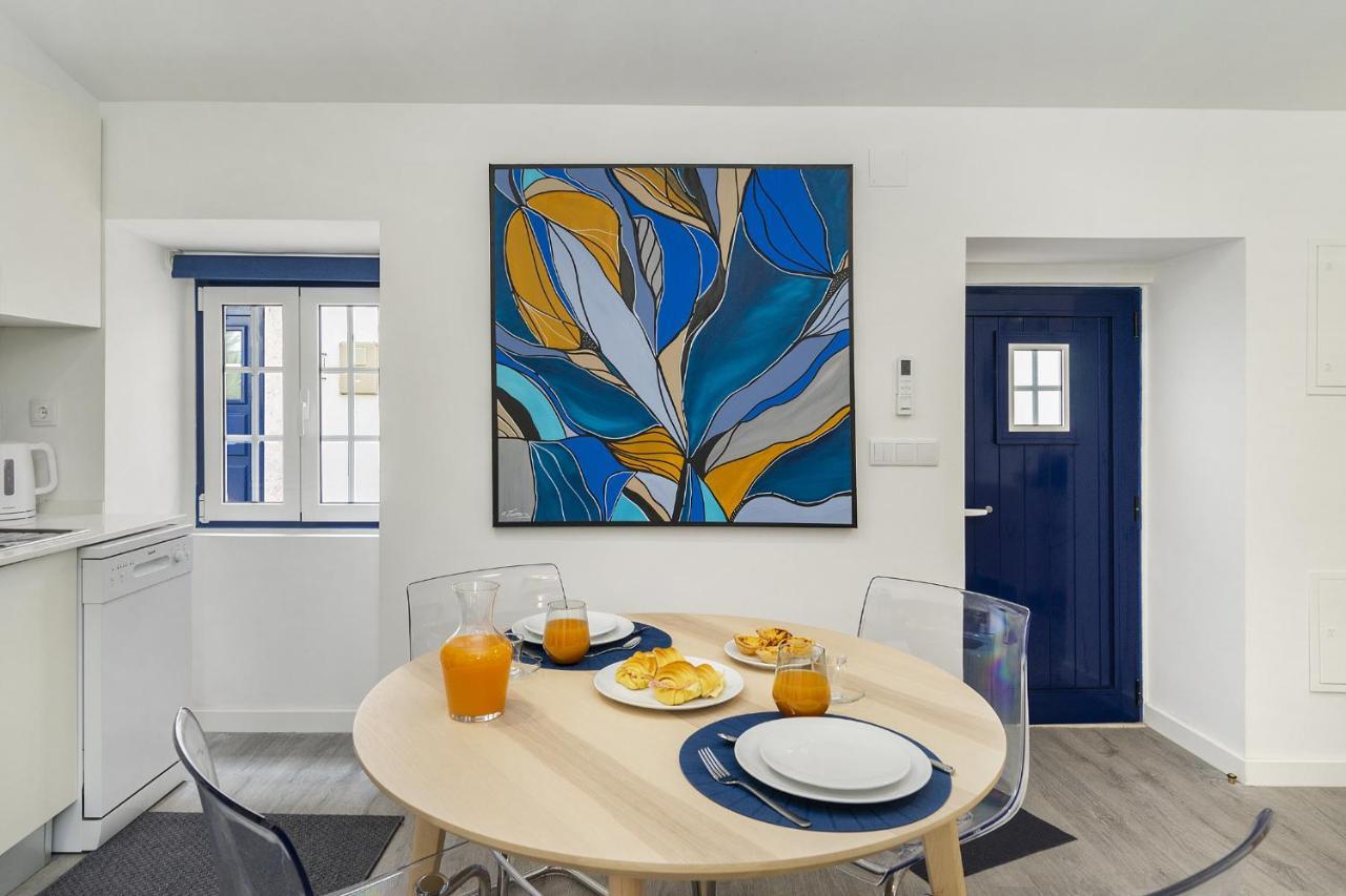 Whome Urban Escape: 1-Br W/Mezzanine Near Campo Ourique Lisbon Bagian luar foto